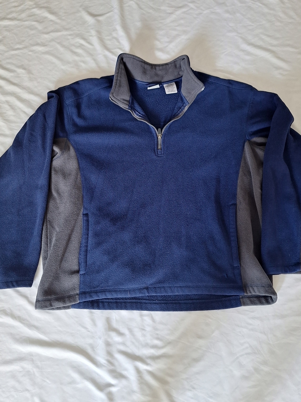 Athletic Works Fleece Blue and Gray Mens 1/4 Zipper Pullover With Pockets L